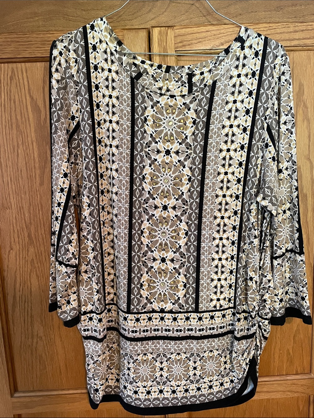 Ruby Rd. Black & Cream Geometric Floral Tunic